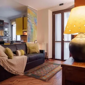 Vfh Stylish Boutique Apartment-city Center Milano